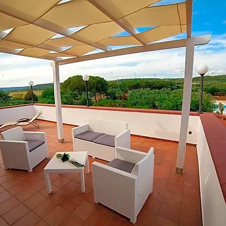 Couette-café Relais D 'itria 4*